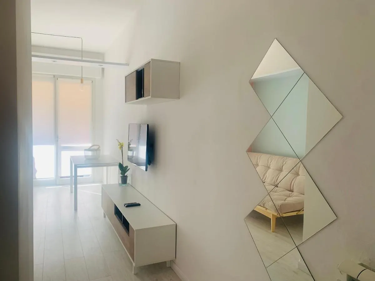 Apartment Sunset Suite - Appartamento Al Mare - Marina Di Carrara Italy