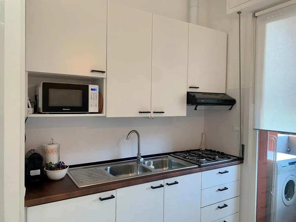 Apartment Sunset Suite - Appartamento Al Mare - Marina Di Carrara Italy