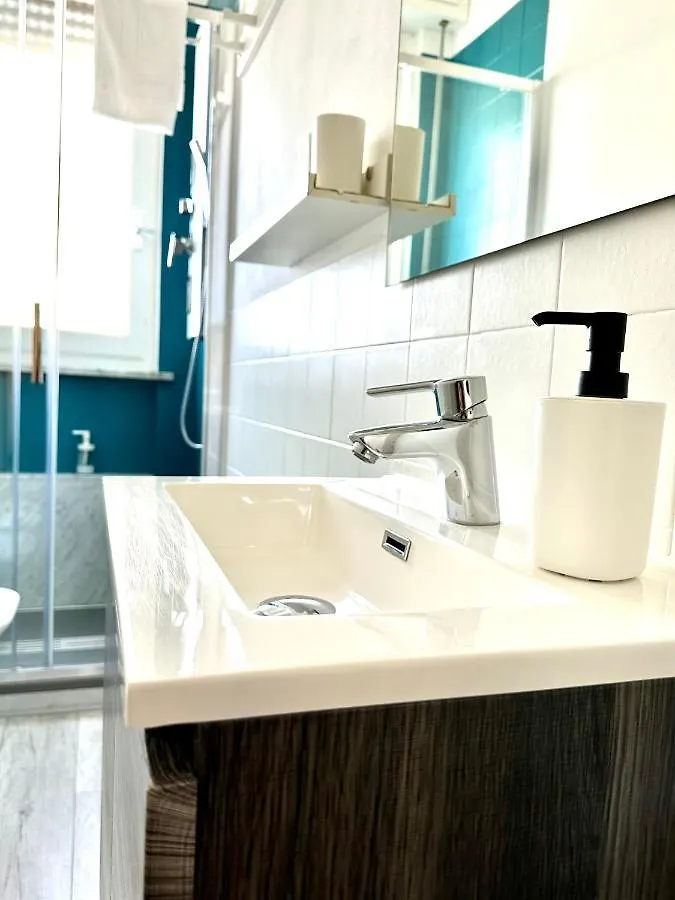 Apartment Sunset Suite - Appartamento Al Mare - Marina Di Carrara